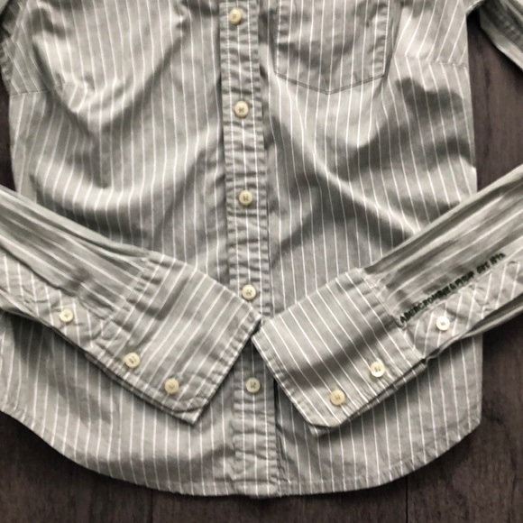 Abercrombie & Fitch button down Woman’s shirt - Picture 3 of 7